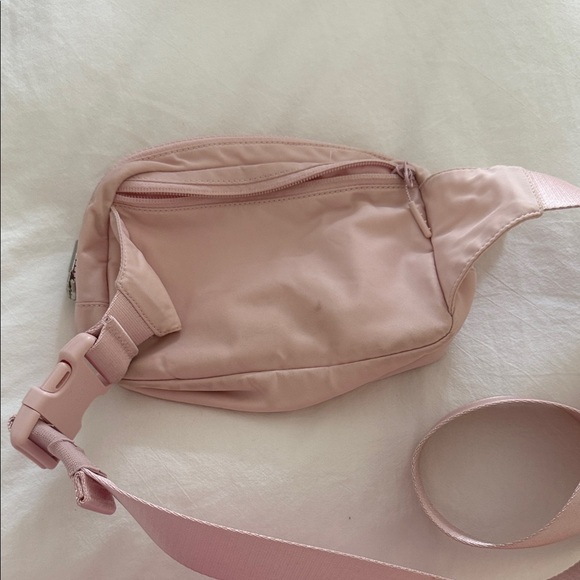 Lululemon Athletica Light Pink Crossbody Bag - Picture 5 of 5